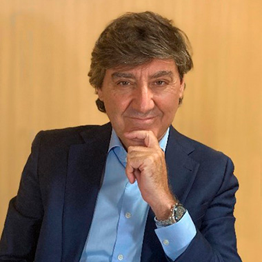 Óscar Fernández León